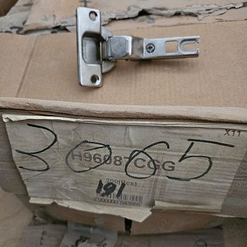 Петля накладная