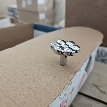 Ручка кнопка незабудка